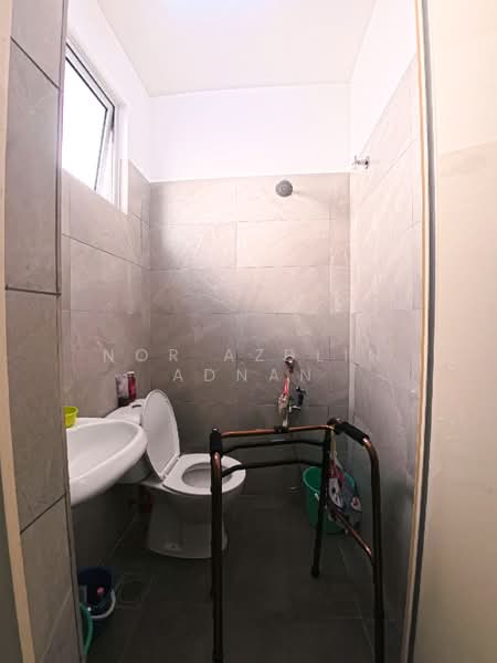 2-storey Terraced House for Sale in Semenyih (Selangor) - Nor Azdlin Adnan - Bathroom - PropertyGuru.com.my