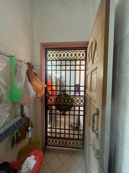 2-storey Terraced House for Sale in Taman Pulai Utama (Skudai) - Jayden Ng - Entrance - PropertyGuru.com.my