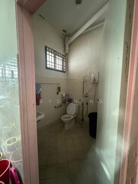 2-storey Terraced House for Sale in Taman Pulai Utama (Skudai) - Jayden Ng - Bathroom - PropertyGuru.com.my