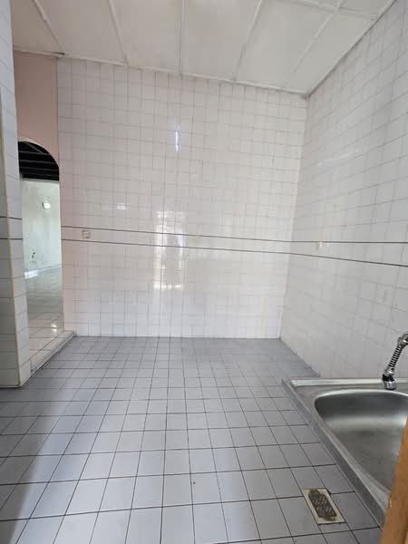 1.5-storey Terraced House for Sale in Taman Molek (Johor Bahru) - June Tan - PropertyGuru.com.my