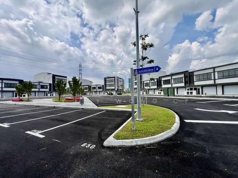 Kedai untuk Disewa di Bandar Saujana Putra (Tanjong Duabelas) - Vickky Wong CF - Exterior - PropertyGuru.com.my