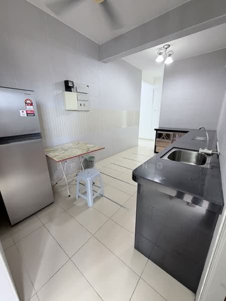 Condominium for Rent at Cassia Resort Condominium - SP Whong - Kitchen - PropertyGuru.com.my