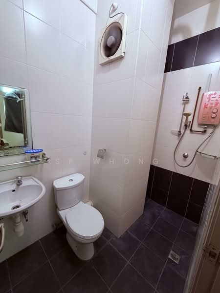 Condominium for Rent at Cassia Resort Condominium - SP Whong - Bathroom - PropertyGuru.com.my