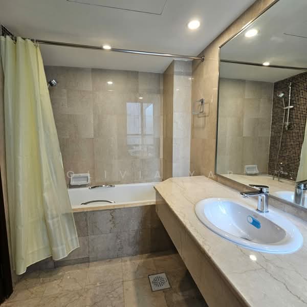 Kondominium untuk Disewa di Regency Tower - Olivia Yap - Bathroom - PropertyGuru.com.my