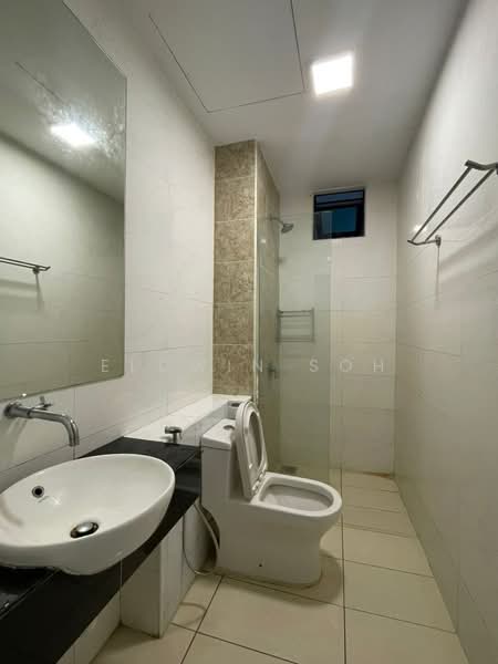Service Residence for Rent at D'Summit Residences - Eldwin Soh - Bathroom - PropertyGuru.com.my