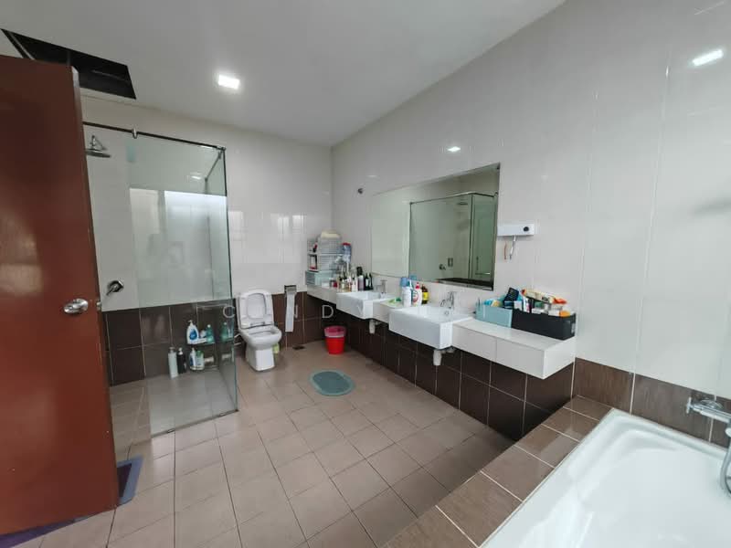 Rumah Banglo untuk Dijual di Batu 9 (Cheras) - Cindy Lai - Bathroom - PropertyGuru.com.my