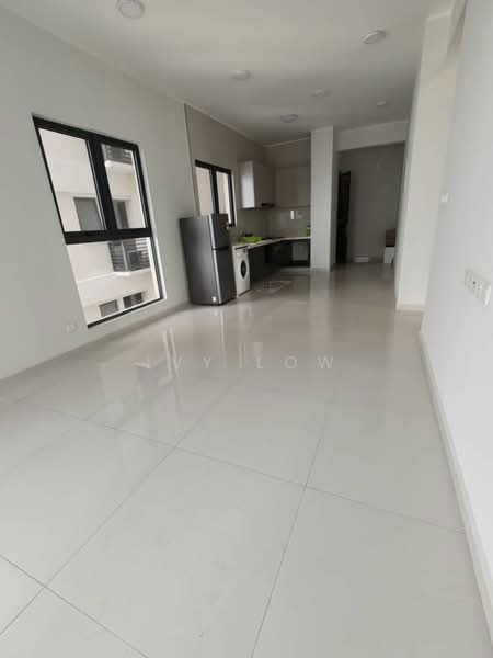 Condominium for Sale at Amberside @ Country Garden Danga Bay - Ivy Low - Kitchen - PropertyGuru.com.my