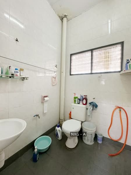 Rumah Teres 2 Tingkat untuk Dijual di Taman Sentosa (Klang) - Sonia Soh - Bathroom - PropertyGuru.com.my