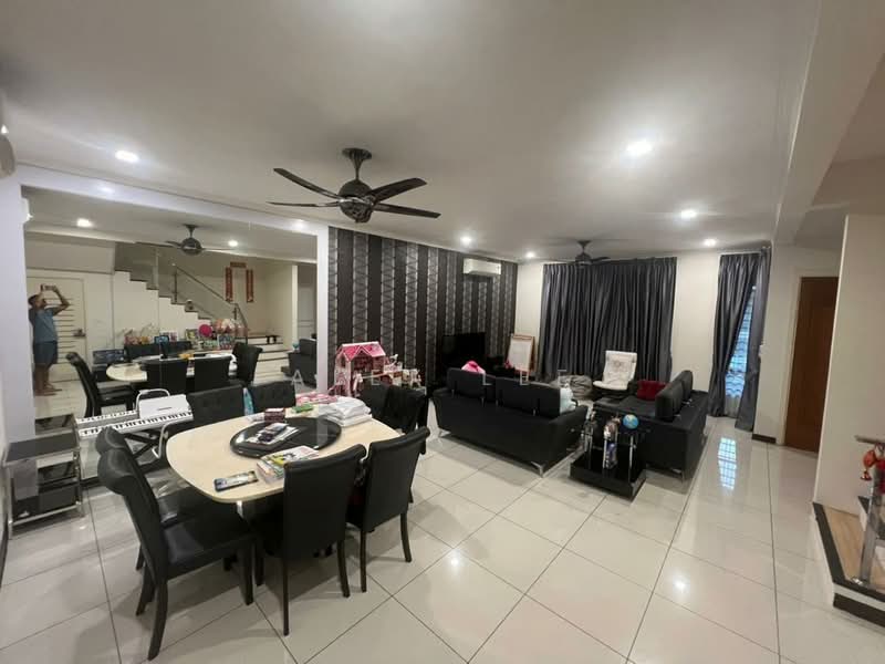 Rumah Teres 2 Tingkat untuk Dijual di Setia Alam (Selangor) - Alex Lee - Living Room - PropertyGuru.com.my