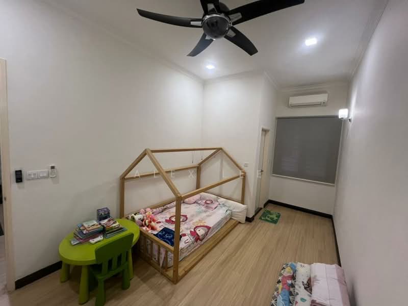 Rumah Teres 2 Tingkat untuk Dijual di Setia Alam (Selangor) - Alex Lee - Bedroom - PropertyGuru.com.my