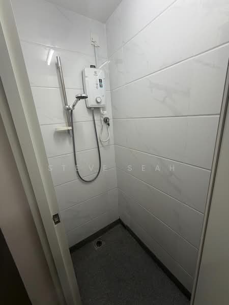 Service Residence for Rent at Country Garden Central Park - Steve Seah - Bathroom - PropertyGuru.com.my
