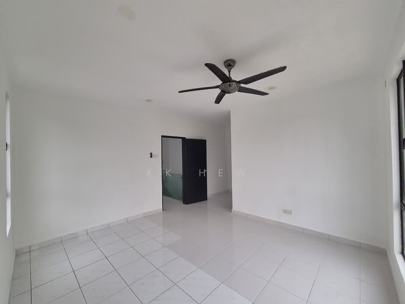 2-storey Terraced House for Sale in Semenyih Parklands (Beranang) - KK HEW - Interior - PropertyGuru.com.my