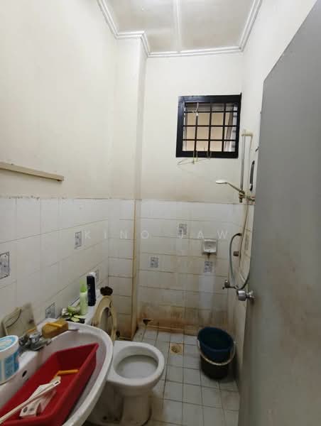 Rumah Teres 1 Tingkat untuk Dijual di Taman Sutera (Johor Bahru) - Kino Jaw - Bathroom - PropertyGuru.com.my