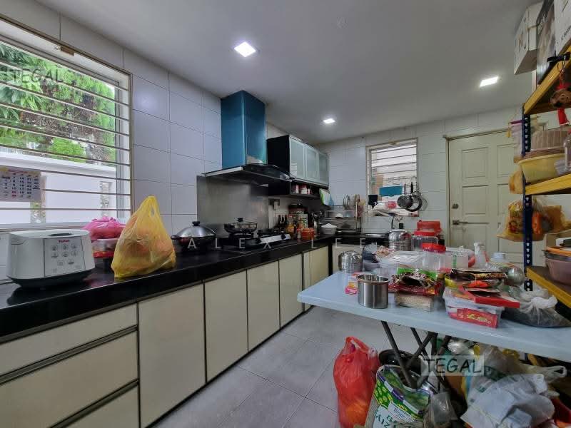 Semi-Detached House for Sale in Klang (Selangor) - Alex Lee - Kitchen - PropertyGuru.com.my