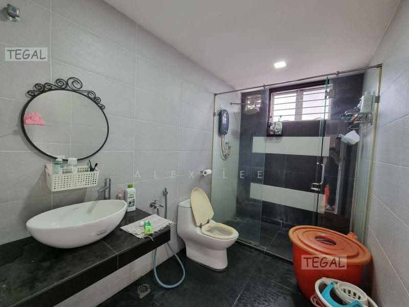 Semi-Detached House for Sale in Klang (Selangor) - Alex Lee - Bathroom - PropertyGuru.com.my