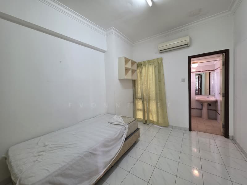 Kondominium untuk Dijual di Ehsan Ria - Evonne Lee - Bedroom - PropertyGuru.com.my
