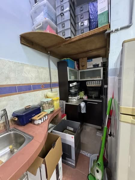 Rumah Teres 1 Tingkat untuk Dijual di Bandar Putra (Kulai) - Chen Shieh Yu - Kitchen - PropertyGuru.com.my