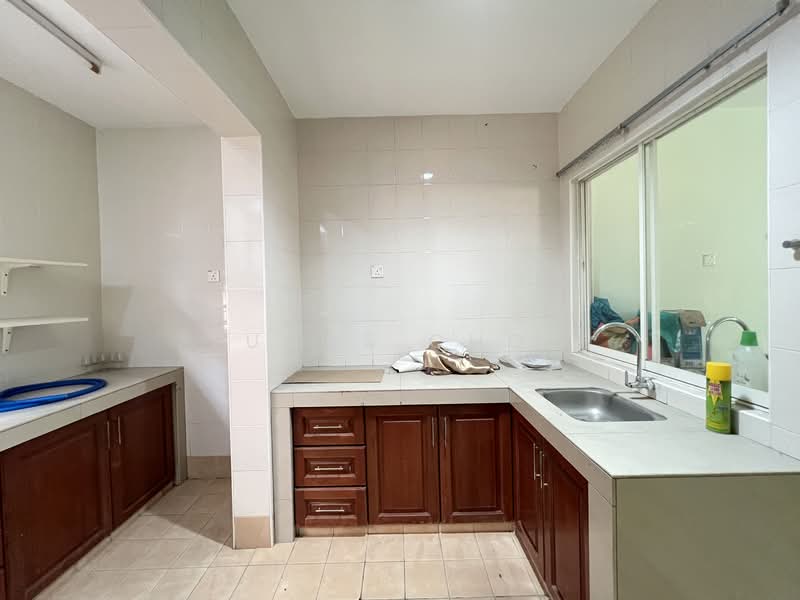 2.5-storey Terraced House for Sale in Bukit Wangsamas (Setiawangsa) - Lucas Choo - Kitchen - PropertyGuru.com.my