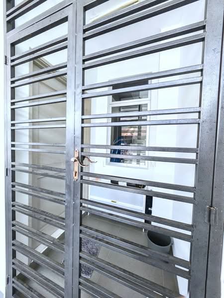 2-storey Terraced House for Sale in Taman Pelangi Indah (Ulu Tiram) - Karl Lim - Entrance - PropertyGuru.com.my