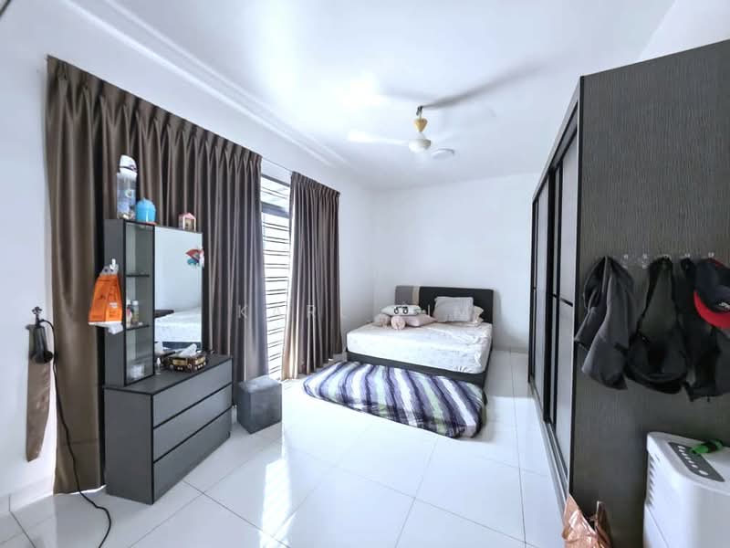 2-storey Terraced House for Sale in Taman Pelangi Indah (Ulu Tiram) - Karl Lim - Bedroom - PropertyGuru.com.my