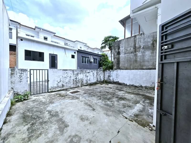2-storey Terraced House for Sale in Taman Pelangi Indah (Ulu Tiram) - Karl Lim - Exterior - PropertyGuru.com.my