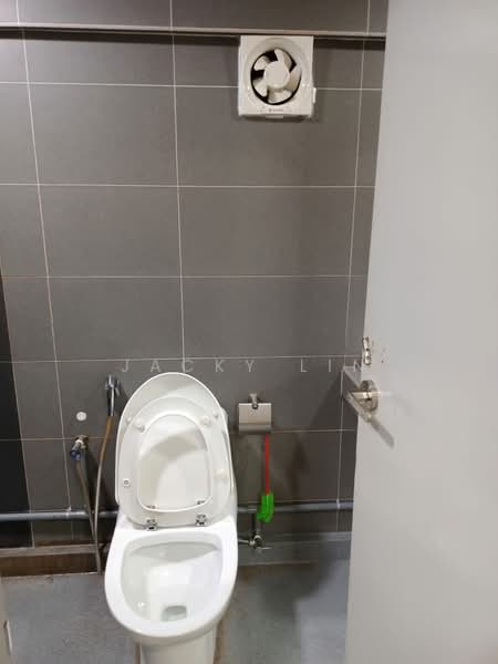 Kondominium untuk Disewa di Arte Subang West - Jacky Lin - Bathroom - PropertyGuru.com.my