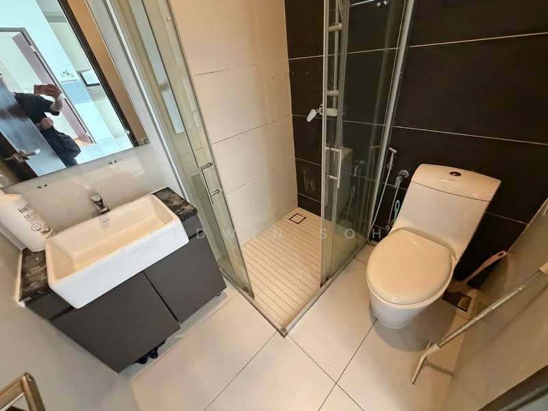 Condominium for Rent at Bay Laurel @ Country Garden Danga Bay - Eldwin Soh - Bathroom - PropertyGuru.com.my