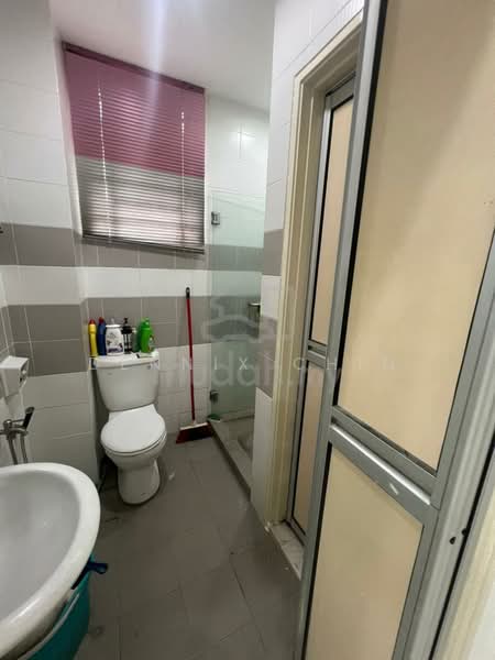 Rumah Teres 2 Tingkat untuk Disewa di Taman Universiti Indah (Seri Kembangan) - Dennix Chin - Bathroom - PropertyGuru.com.my