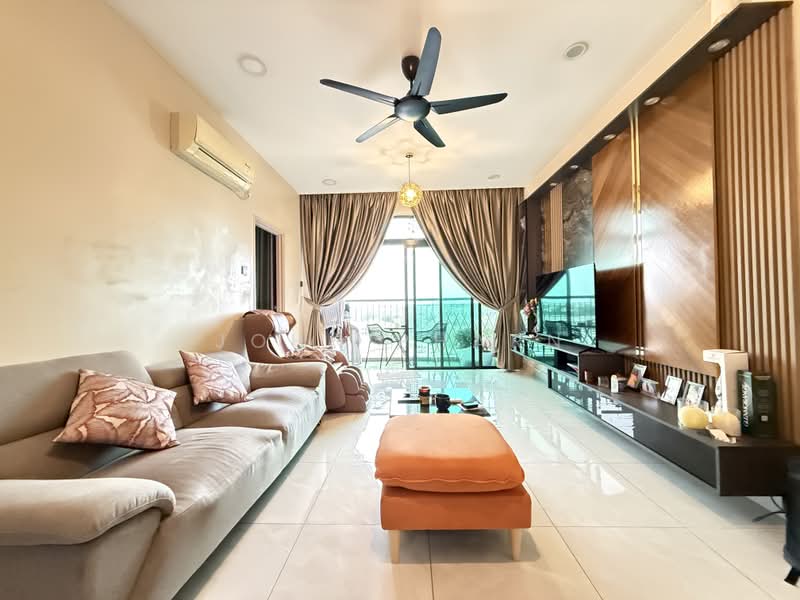 Servis Apartment untuk Dijual di Sky Peak Residences - John Pharn - Living Room - PropertyGuru.com.my