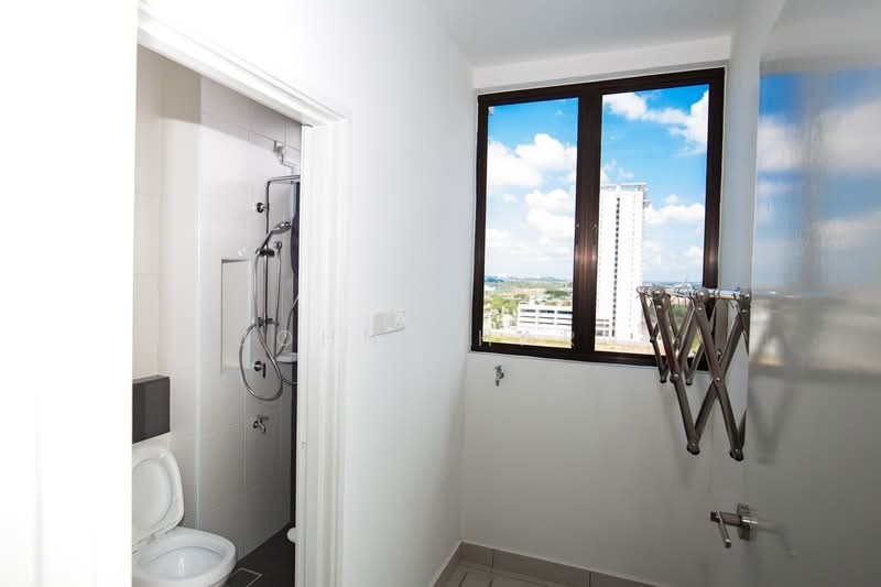 Servis Apartment untuk Dijual di Sky Peak Residences - John Pharn - Bathroom - PropertyGuru.com.my