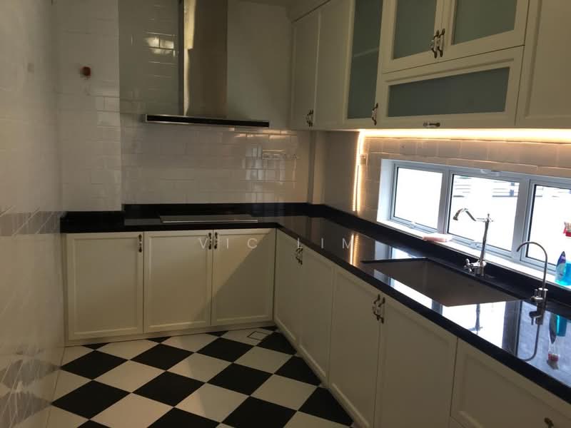 Semi-Detached House for Sale in Taman Mount Austin (Tebrau) - Vic Lim - Kitchen - PropertyGuru.com.my