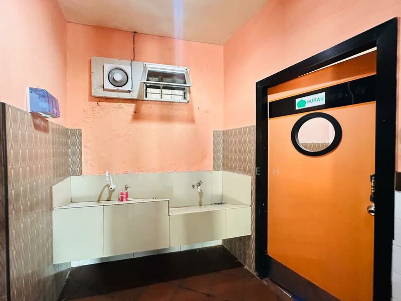 Shop for Rent in Taman Anggerik (Alor Setar) - Jayden Geh - Interior - PropertyGuru.com.my