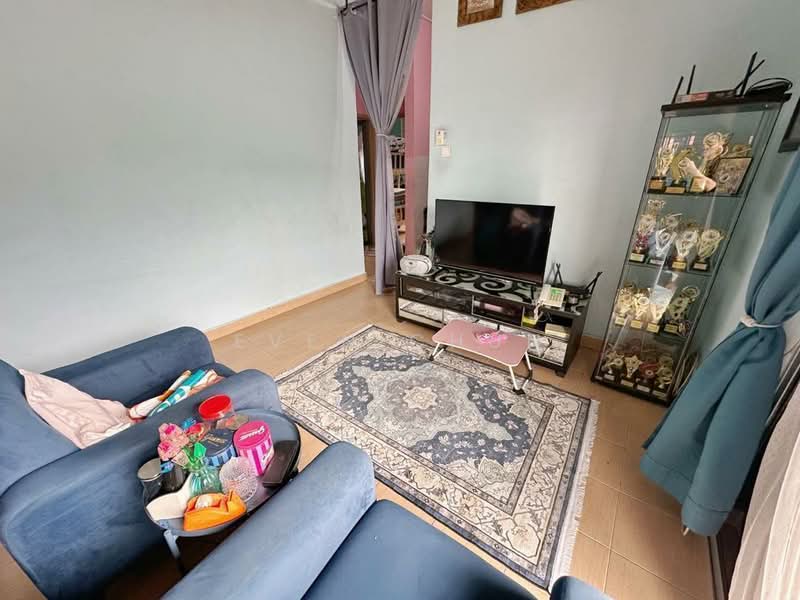 1-storey Terraced House for Sale in Taman Bukit Tiram (Ulu Tiram) - Even Chun - Living Room - PropertyGuru.com.my