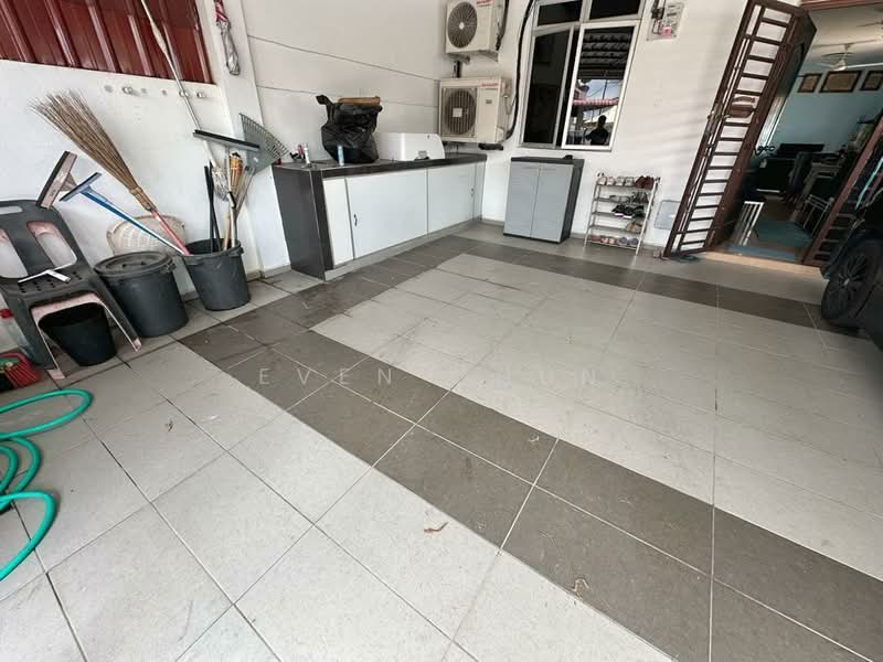 1-storey Terraced House for Sale in Taman Bukit Tiram (Ulu Tiram) - Even Chun - Exterior - PropertyGuru.com.my