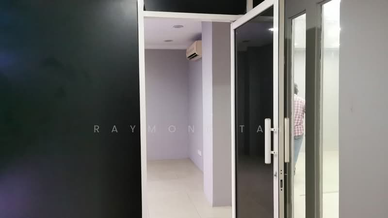 Office for Rent in PJU 8, Damansara Perdana (Petaling Jaya) - Raymond Tan - Entrance - PropertyGuru.com.my