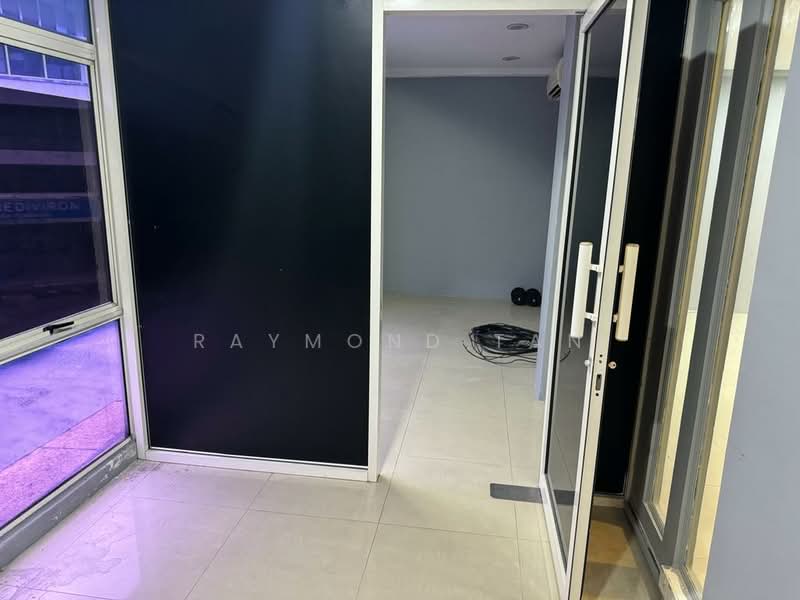 Office for Rent in PJU 8, Damansara Perdana (Petaling Jaya) - Raymond Tan - Corridor - PropertyGuru.com.my