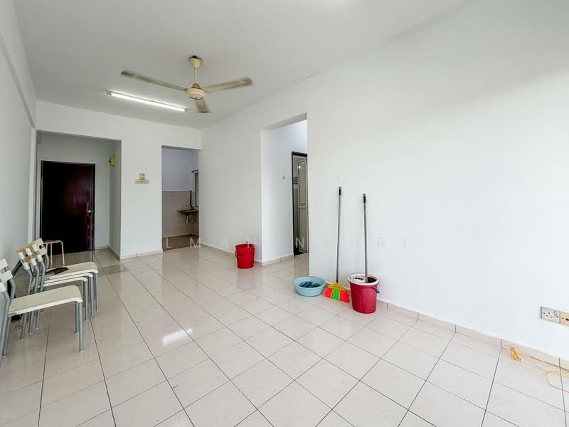 Apartment for Sale at Pangsapuri Cemara - Ilman Nahri - Living Room - PropertyGuru.com.my