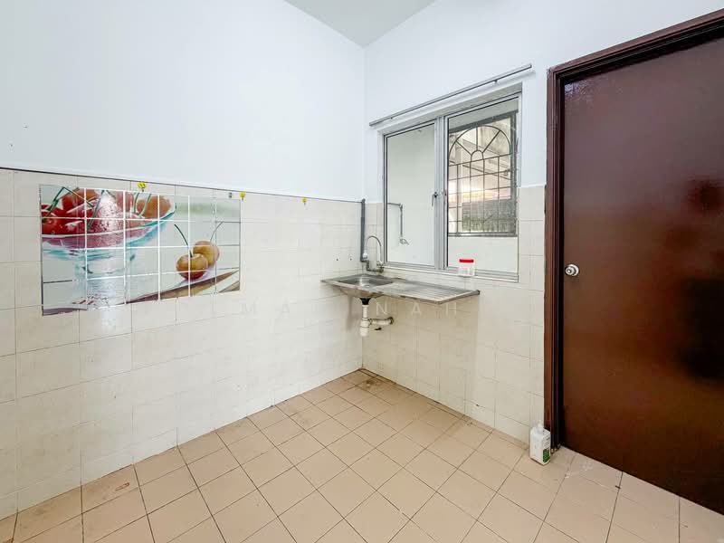 Apartment for Sale at Pangsapuri Cemara - Ilman Nahri - Kitchen - PropertyGuru.com.my
