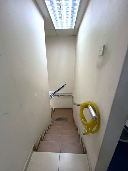 Shop / Office for Sale in Taman Molek (Johor Bahru) - Karl Lim - Corridor - PropertyGuru.com.my