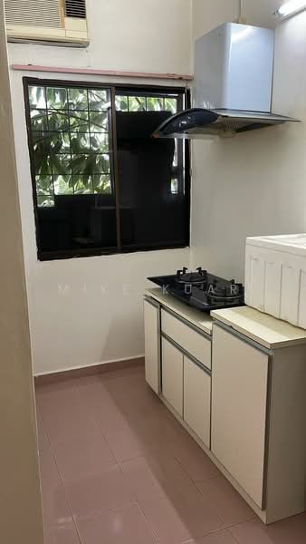 2-storey Terraced House for Rent in Taman Pengkalan Machang (Butterworth) - Mike Kuar - Kitchen - PropertyGuru.com.my