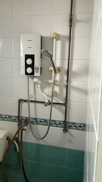 2-storey Terraced House for Rent in Taman Pengkalan Machang (Butterworth) - Mike Kuar - Bathroom - PropertyGuru.com.my