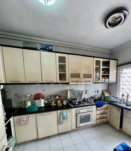 2-storey Terraced House for Sale in Usj 2 (Subang Jaya) - Mike Yap - Kitchen - PropertyGuru.com.my