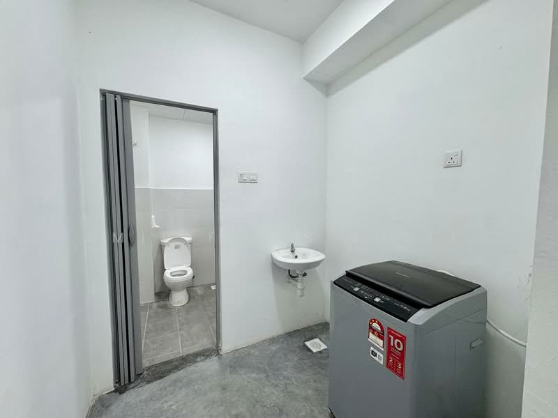 Cluster House for Rent in Bandar Dato Onn (Tebrau) - Amir Faris Rusli - Bathroom - PropertyGuru.com.my