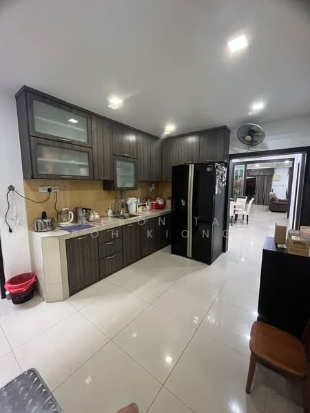 Rumah Berkembar untuk Dijual di Taman Johor (Tampoi) - Nelson Tan Poh Kiong - Kitchen - PropertyGuru.com.my