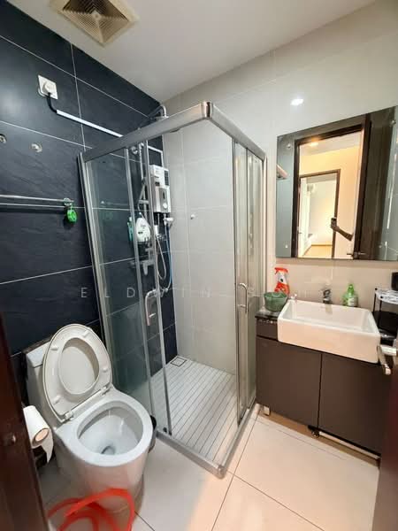 Condominium for Rent at Royal Strand @ Country Garden Danga Bay - Eldwin Soh - Bathroom - PropertyGuru.com.my