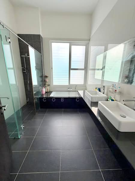 Semi-Detached House for Sale in East Ledang (Iskandar Puteri (Nusajaya)) - Jacob Chua - Bathroom - PropertyGuru.com.my
