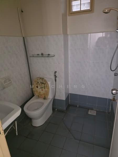 Rumah Teres 2 Tingkat untuk Disewa di Alam Damai (Cheras) - Ms Cheng - Bathroom - PropertyGuru.com.my