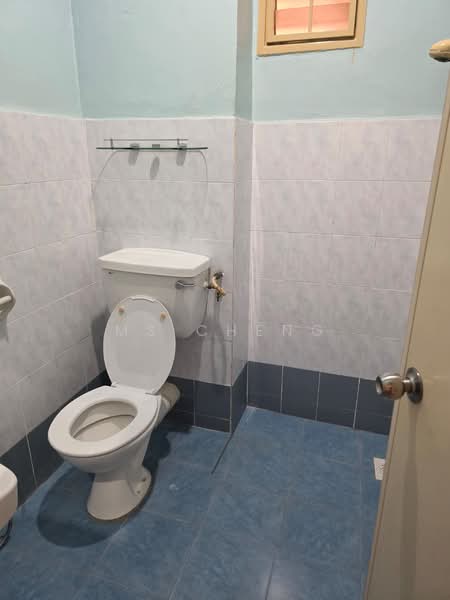 Rumah Teres 2 Tingkat untuk Disewa di Alam Damai (Cheras) - Ms Cheng - Bathroom - PropertyGuru.com.my