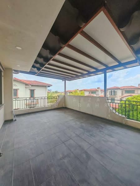 Rumah Banglo untuk Dijual di Semenyih (Selangor) - Mohd Aizat Saiful Bahri - Balcony - PropertyGuru.com.my