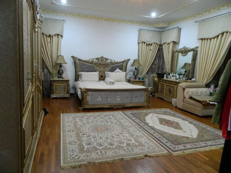 Bungalow for Sale in Setia Eco Park (Setia Alam) - RAIS . - Bedroom - PropertyGuru.com.my